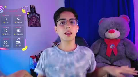 Owen  Independent model  online show from 07-24-26, 07:17