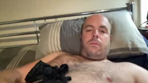 Owen2022 online show from 08-01-26, 06:34