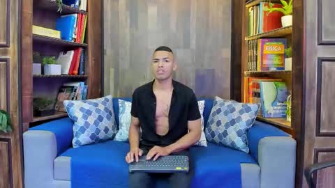 Owen online show from 09-19-25, 11:22