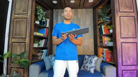 Owen online show from 10-15-25, 11:43