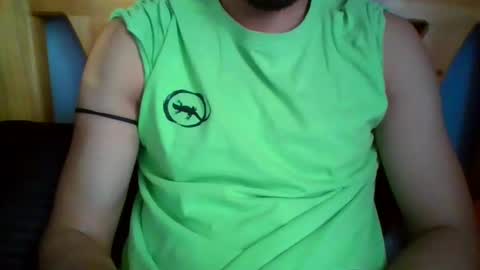 Snapshot of owensir chatting on 11-22-25, 11:04 owensir online show from 11-22-25, 11:04