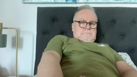 ozhairybearxxxx online show from 11-04-25, 11:15