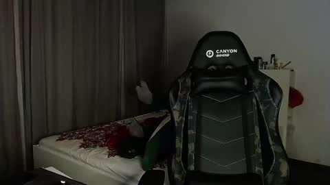 ozilla0699 online show from 01-31-25, 01:43