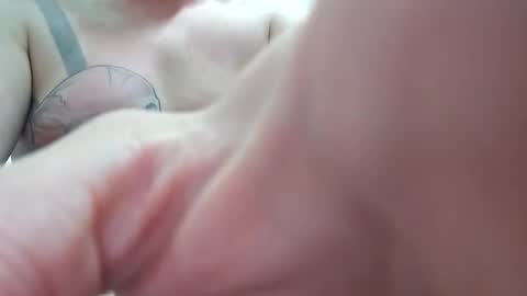 Snapshot of ozone1992 chatting on 01-18-25, 06:13 ozone1992 online show from 01-18-25, 06:13