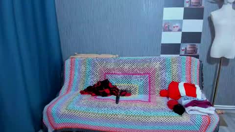 Ella online show from 12-17-25, 05:13