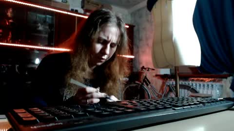 Ella online show from 04-19-26, 12:00