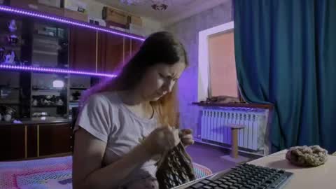 Ella online show from 07-25-26, 07:28