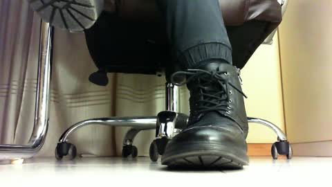 Pablo Meness online show from 01-22-25, 07:03