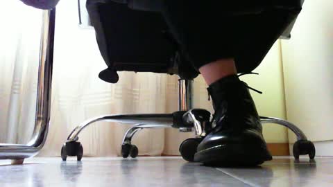 Pablo Meness online show from 01-23-25, 02:28