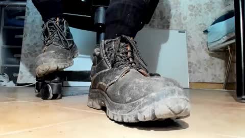 Pablo Meness online show from 11-05-25, 06:41