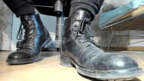 Pablo Meness online show from 11-09-25, 02:48