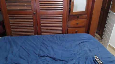 Snapshot of pablomingo chatting on 09-21-25, 06:59 pablomingo online show from 09-21-25, 06:59