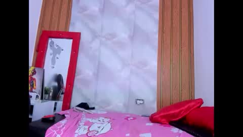 pahulamontero online show from 05-08-26, 03:06