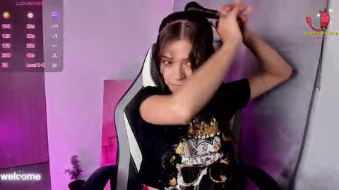 Paige online show from 11-07-25, 04:01