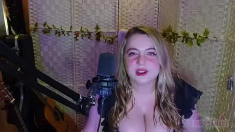 PaigeStation online show from 04-25-26, 09:56