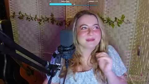 Snapshot of paigestation chatting on 06-12-26, 10:19 PaigeStation online show from 06-12-26, 10:19