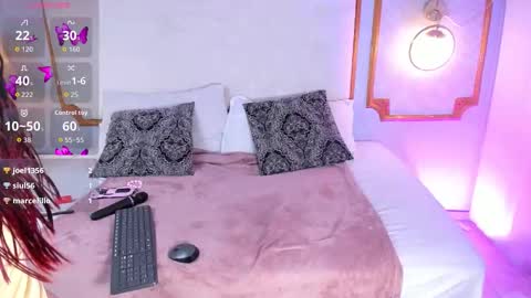 Snapshot of paiigepeach chatting on 10-28-25, 09:50 PaIIgePeach online show from 10-28-25, 09:50