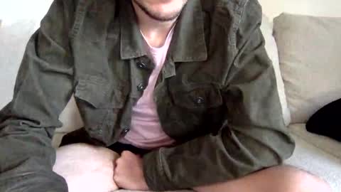 Snapshot of paintdude424 chatting on 01-29-25, 06:50 paintdude424 online show from 01-29-25, 06:50