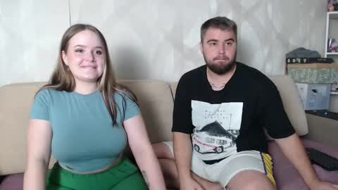 Snapshot of pair_of_gods chatting on 10-05-25, 02:43 Lizzi  Igor online show from 10-05-25, 02:43