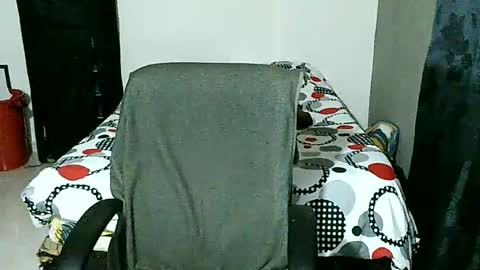 Snapshot of paisita89100 chatting on 08-07-26, 02:35 paisita89100 online show from 08-07-26, 02:35