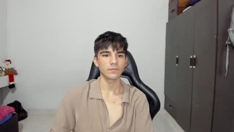 Snapshot of pakun_ chatting on 12-11-24, 12:54 pakun_ online show from 12-11-24, 12:54