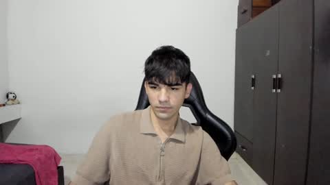 Snapshot of pakun_ chatting on 01-05-25, 11:22 pakun_ online show from 01-05-25, 11:22
