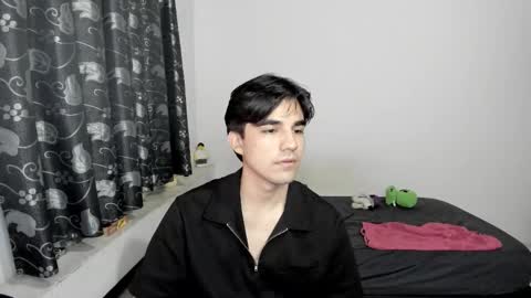 Snapshot of pakun_ chatting on 10-13-25, 04:12 pakun_ online show from 10-13-25, 04:12