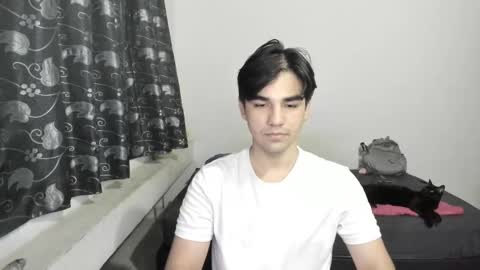 Snapshot of pakun_ chatting on 10-16-25, 04:13 pakun_ online show from 10-16-25, 04:13