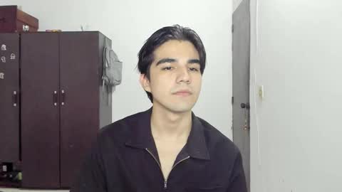 Snapshot of pakun_ chatting on 11-17-25, 01:44 pakun_ online show from 11-17-25, 01:44