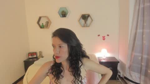 Paloma  online show from 04-26-26, 05:43