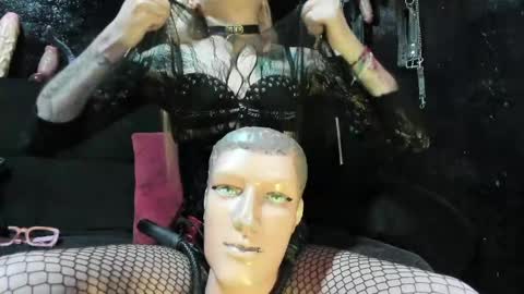 Paloma online show from 04-29-26, 09:43