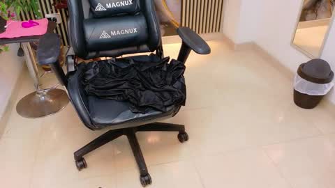 Pam online show from 10-24-25, 04:14