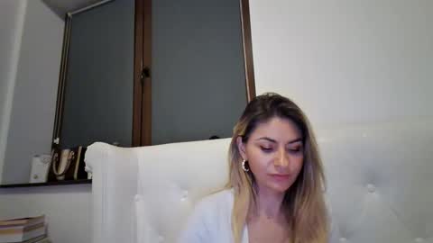 Snapshot of pamela051087 chatting on 12-15-25, 09:30 Pamela051087 online show from 12-15-25, 09:30