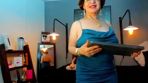 Snapshot of pamela_mature41 chatting on 05-13-26, 07:39 pamela_mature41 online show from 05-13-26, 07:39