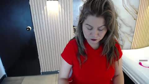 pamela_milf46 online show from 05-11-26, 12:55