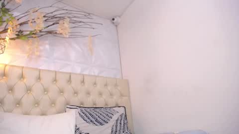 Pamela online show from 12-19-25, 02:35