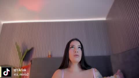 Snapshot of pamela_vega chatting on 06-18-26, 06:56 Manuela online show from 06-18-26, 06:56