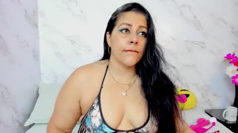 Snapshot of pamelaasshorny chatting on 11-08-25, 07:23 Pamela online show from 11-08-25, 07:23