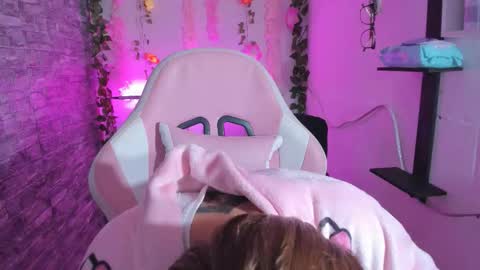 pamelajhonsom online show from 11-05-25, 03:17