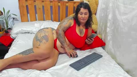 Snapshot of pamelaruiizz3 chatting on 02-24-25, 02:15 Pamela online show from 02-24-25, 02:15