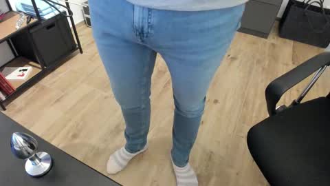 Snapshot of pampersandspanking chatting on 02-10-26, 03:49 pampersandspanking online show from 02-10-26, 03:49