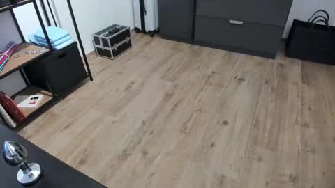 Snapshot of pampersandspanking chatting on 02-11-26, 06:13 pampersandspanking online show from 02-11-26, 06:13