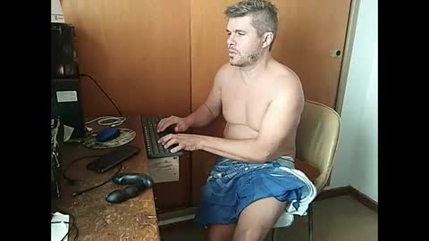 Pancho Madrid online show from 04-10-26, 01:49