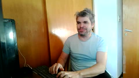 Pancho Madrid online show from 05-21-26, 12:23