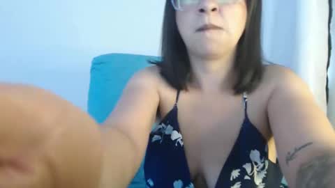 Carolinesworldx online show from 01-19-25, 08:51
