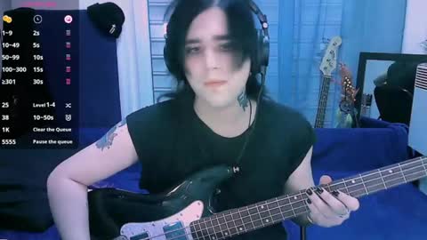 In bio online show from 06-04-26, 02:01
