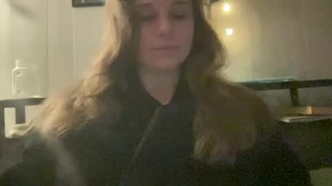 Snapshot of pantiesofthefae chatting on 05-28-26, 10:01 Pantiesofthefae online show from 05-28-26, 10:01