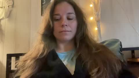 Snapshot of pantiesofthefae chatting on 06-17-26, 10:39 Pantiesofthefae online show from 06-17-26, 10:39