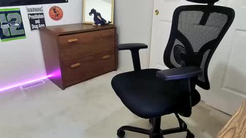 Snapshot of pantyboy2000 chatting on 01-15-26, 08:56 Dash Riprock online show from 01-15-26, 08:56