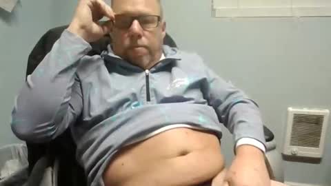 Snapshot of pantyslut50s chatting on 12-23-25, 12:41 daddyinpanties online show from 12-23-25, 12:41